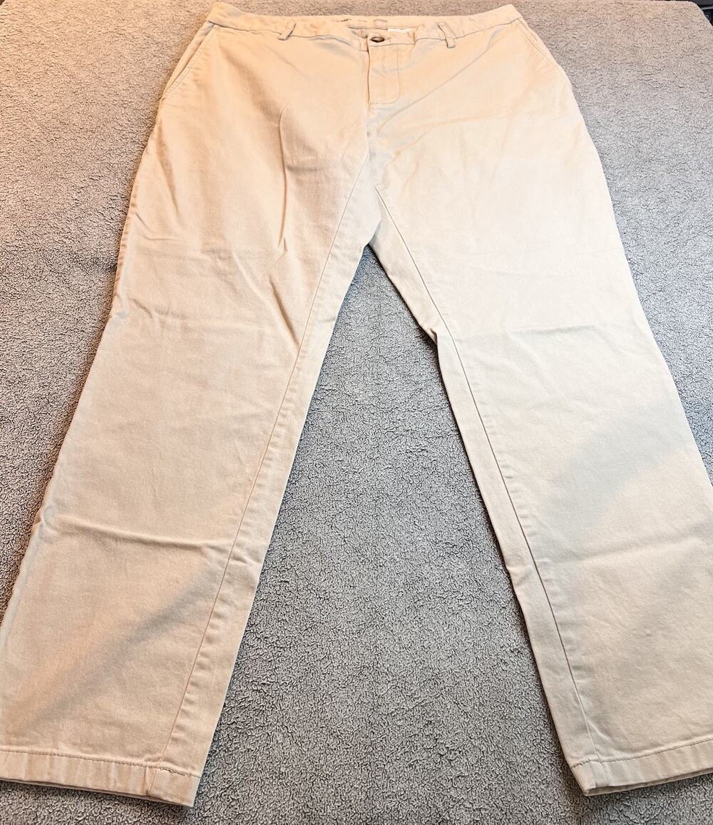 Old Navy Men's Athletic Taper Built-In Flex Khaki Chino Pants Beige 36x32 B422
